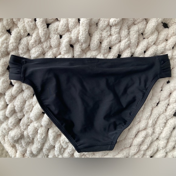 Black Bikini Bottom XS/S - Picture 4 of 11